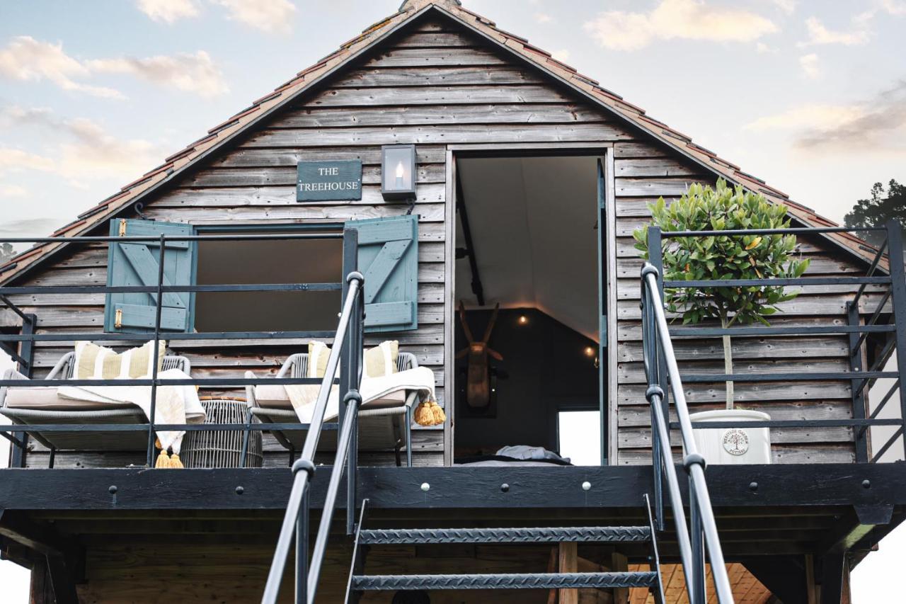 The Treehouse At Humblebee Hall Worcester Zewnętrze zdjęcie