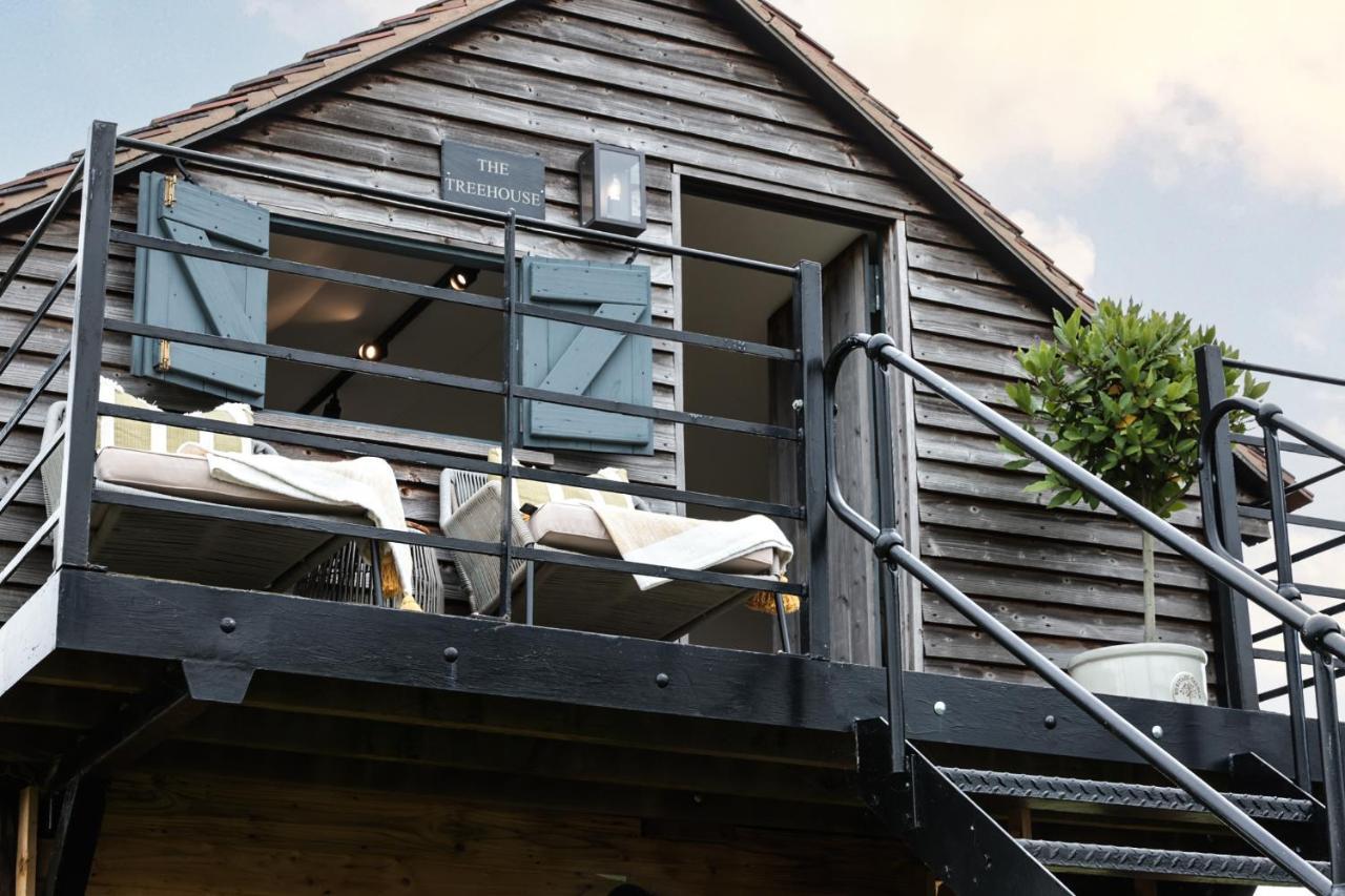 The Treehouse At Humblebee Hall Worcester Zewnętrze zdjęcie